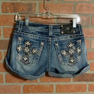 Miss Me Cross Shorts Size 27